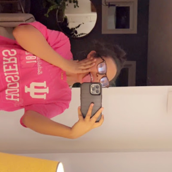 Profile Picture of Lillie Kobets (@lilliekobets) on Poshmark