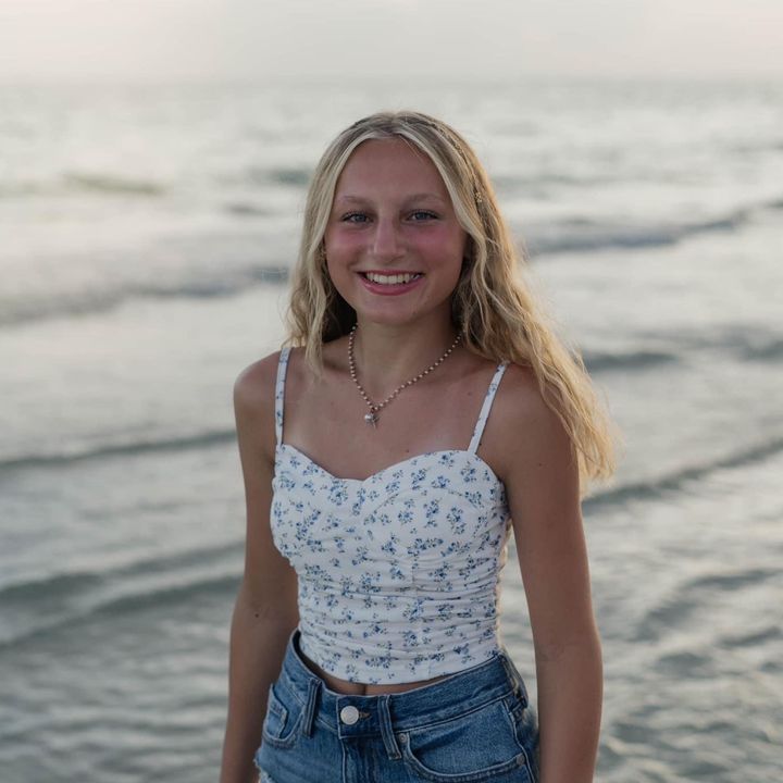 Profile Picture of kenna 💌 (@kennahessbackup18) on Tiktok