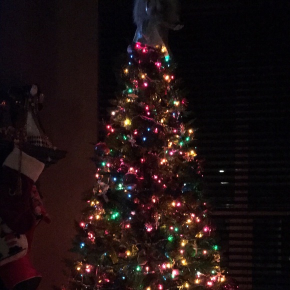 Profile Picture of Jessica Foster (@jessf12) on Poshmark