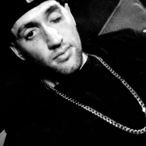 Profile Picture of Steven Mccarley (@sblakemac) on Poshmark