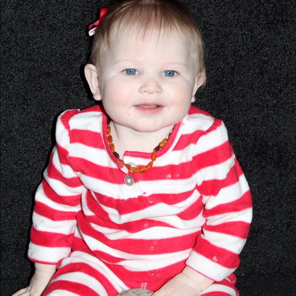 Profile Picture of Samantha Farthing (@samfart) on Poshmark