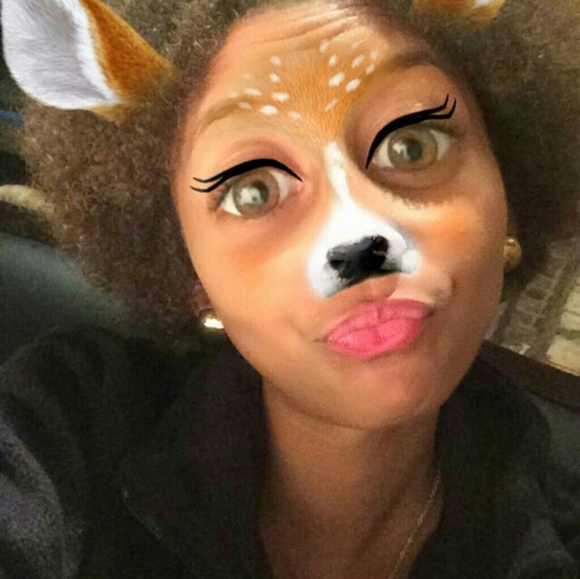 Profile Picture of Jasmine Ladson (@ayooojass) on Poshmark