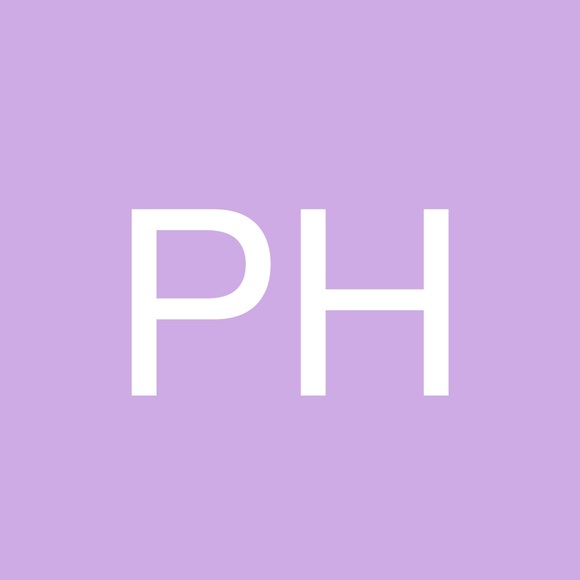 Profile Picture of Patricia Hustad (@philfan0206) on Poshmark
