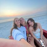 Profile Picture of juliana (@juliana.thayer) on Instagram