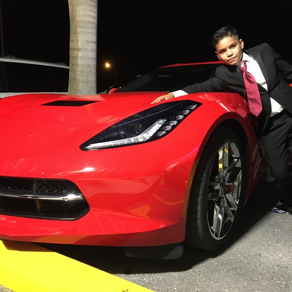 Profile Picture of George Cardenas (@georgecarden387) on Poshmark