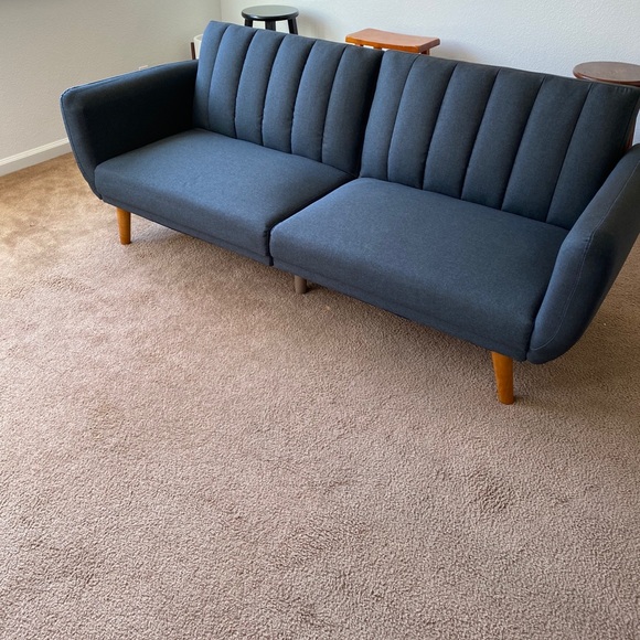 Profile Picture of Julian Colodny (@julian_colodny) on Poshmark