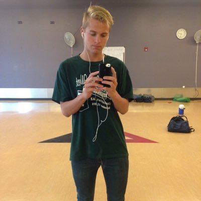 Profile Picture of Domenic Mazza III (@SwayReloadz) on Twitter