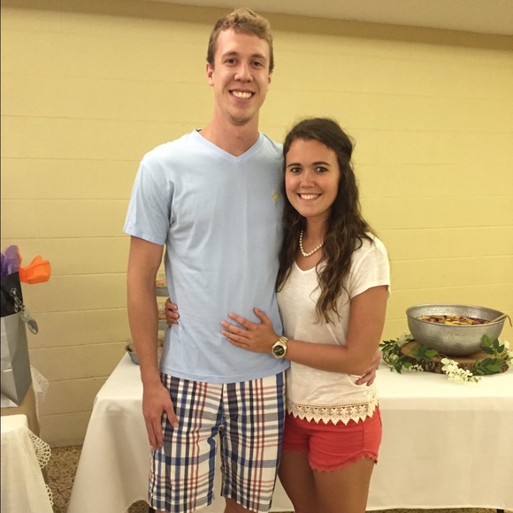 Profile Picture of Keli Moore (@kelimoore) on Poshmark