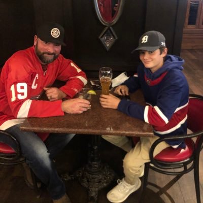 Profile Picture of TRAVIS BAIER (@buzzurk77) on Twitter