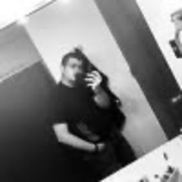 Profile Picture of Diego Diana (@kush30pr) on Poshmark