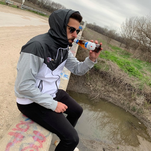 Profile Picture of Blake Thompson (@volcomrocks3) on Poshmark