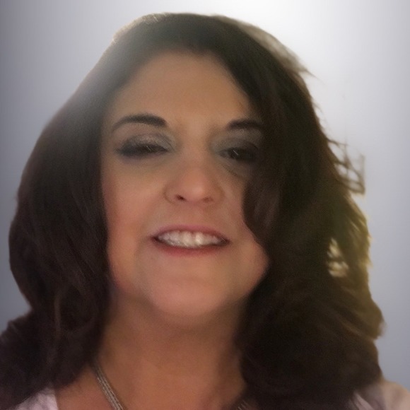 Profile Picture of Pamela Dixon (@pameladixon615) on Poshmark