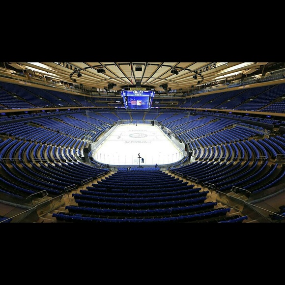 Profile Picture of Sean Kolakowski (@rattlesnake818) on Poshmark