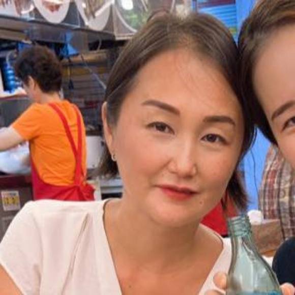 Profile Picture of Soo jin Ahn (@soojin74) on Poshmark