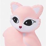 Profile Picture of Nikki (@foxxy.squishy) on Instagram