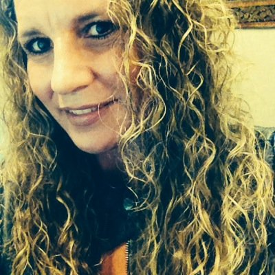Profile Picture of Shelly Riddle (@RiddleShelly) on Twitter