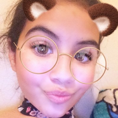 Profile Photo of Esperanza Gutierrez (@ilovemagcon03) on Twitter