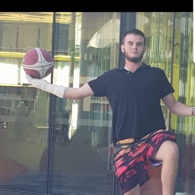 Profile Picture of Justin Noel Heath (@justyone1) on Twitter