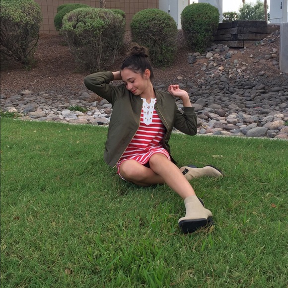 Profile Picture of Megan Scheller (@megan_scheller) on Poshmark
