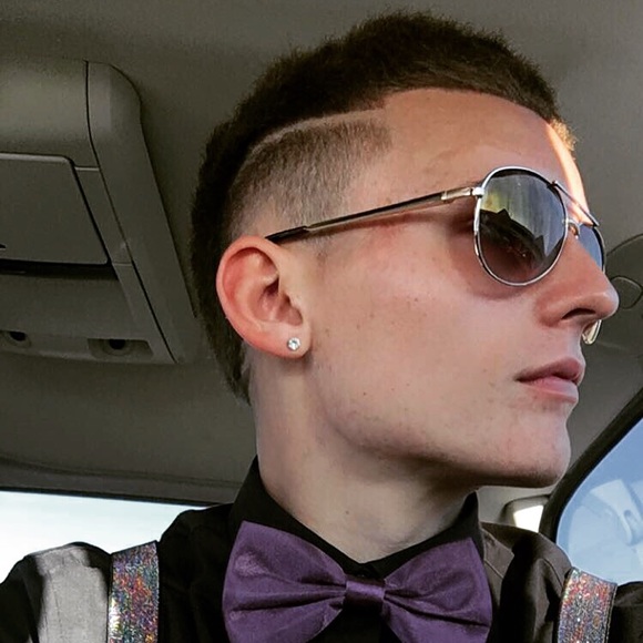 Profile Picture of Zach Miller (@zmill_mill) on Poshmark