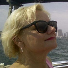 Profile Picture of Vicky Doran (@daybrighteners) on Pinterest