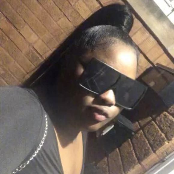 Profile Picture of Kaiyah x Kaiyah (@aslear1) on Poshmark