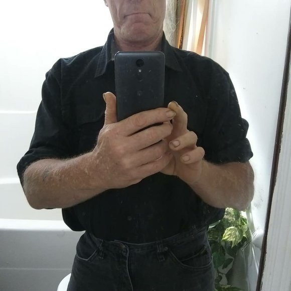 Profile Picture of Paul Osterman (@paulosterman83) on Poshmark