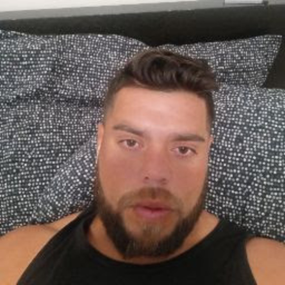 Profile Picture of Eric Mendizabal (@ericmendizabal) on Poshmark