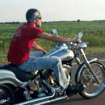 Profile Picture of David Signore (@davidsig696) on Twitter