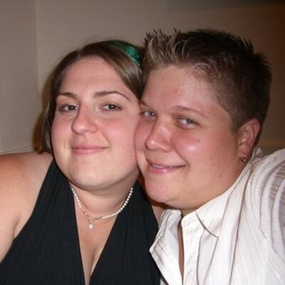 Profile Picture of Renee Chaplin (@Renee_chaplin) on Twitter