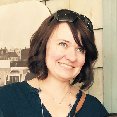 Profile Picture of Lisa Pineau :: Wall + Wonder (@wallandwonder) on Twitter