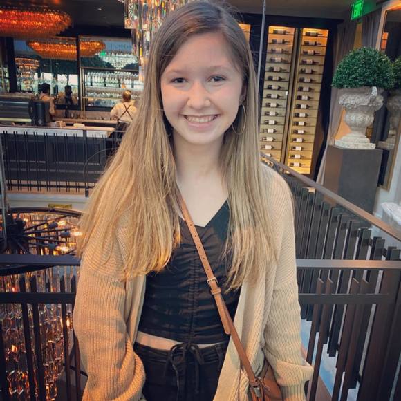 Callie Pfannenstein - Poshmark Profile Picture of Callie Pfannenstein (@cpfannenstein) on Poshmark