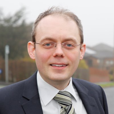 Profile Picture of Dr Robert De Bold (@DrDeBold) on Twitter