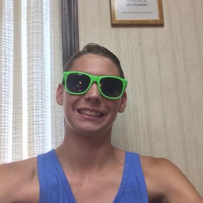 Profile Picture of Avery Singleton (@averyingleton) on Twitter