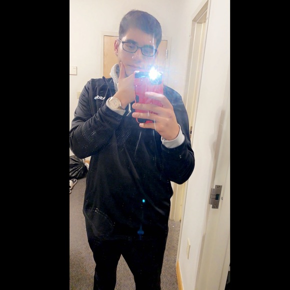 Profile Picture of William Rasmussen (@sentoneagle) on Poshmark