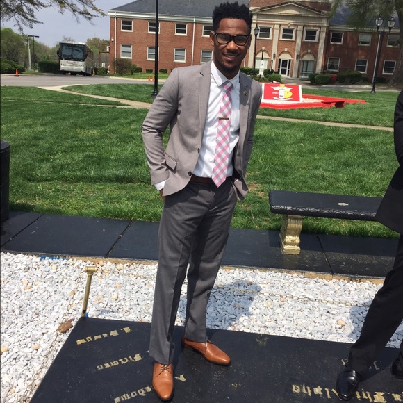 Profile Picture of James Pulliam (@jaypulliam101) on Poshmark