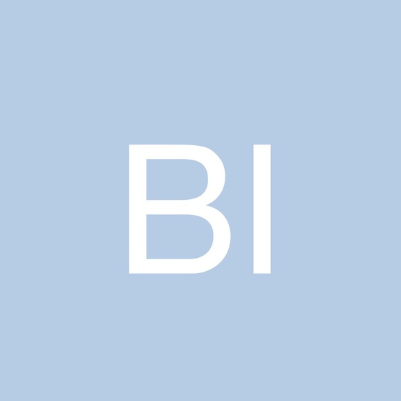 Profile Picture of Benetta Iormina (@benettaiormina3) on Poshmark