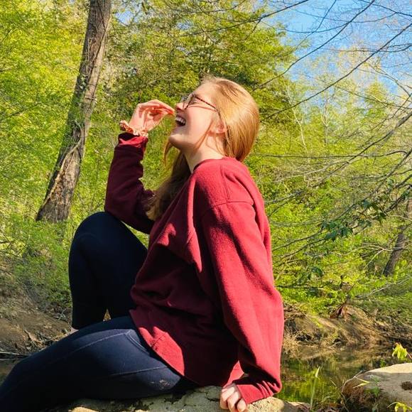 Profile Picture of Haleigh Evaro (@vballhaleigh34) on Poshmark