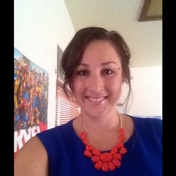 Profile Picture of Kimee Goeggel (@kimeeg) on Poshmark