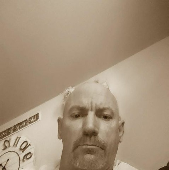 Jimbo Oathoudt - Poshmark Profile Picture of Jimbo Oathoudt (@oathoudtj) on Poshmark