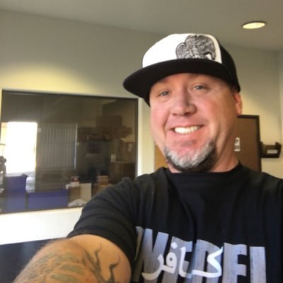 Profile Picture of Andrew Dowdell (@Drew166teamster) on Twitter