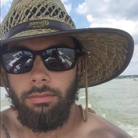 Profile Picture of Chris Meyers (@chrism12345) on Poshmark