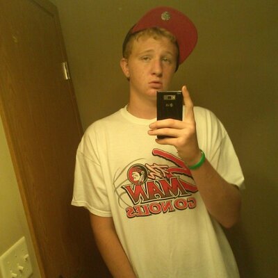 Profile Picture of Jason Blackstone (@black_stoner41) on Twitter