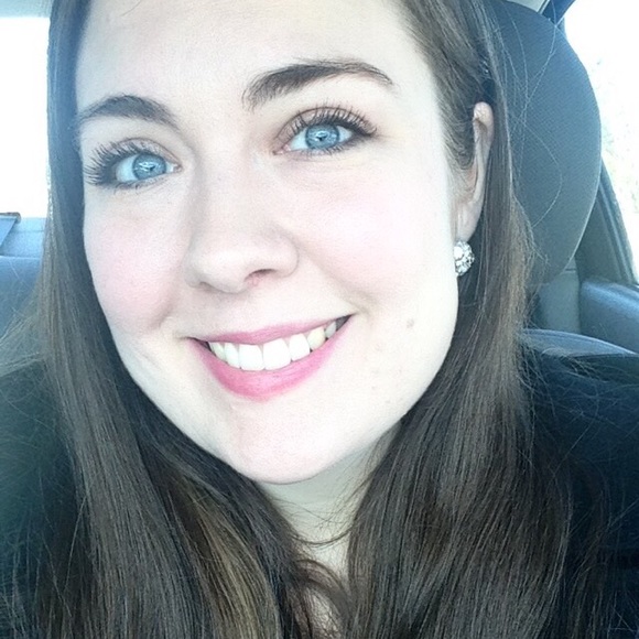 Profile Picture of Jessica Noll (@jnoll90) on Poshmark