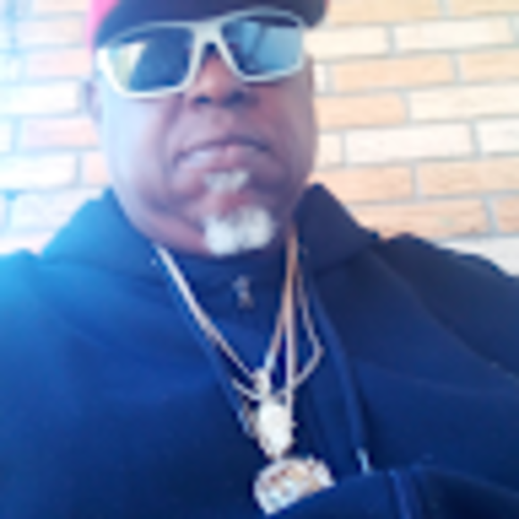 Profile Picture of Patrick Glover (@apostleglover09) on Poshmark