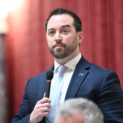 Profile Picture of Shawn Fluharty (@WVUFLU) on Twitter