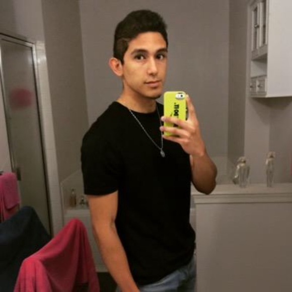 Profile Picture of Bruno Vasquez (@brunomv96) on Poshmark