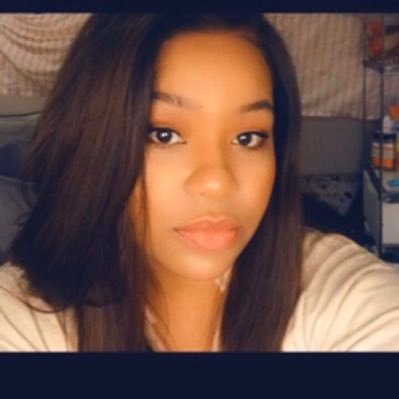 Profile Picture of Paige Edwards (@JamRokCik) on Twitter