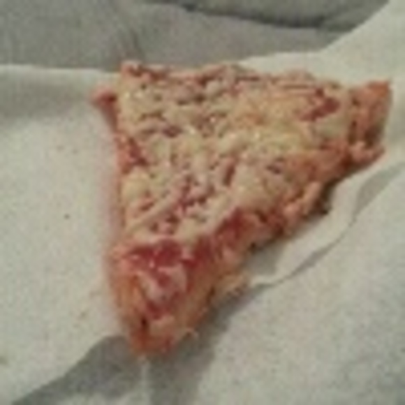 Profile Picture of Coral Coral (@coralcoral4) on Poshmark