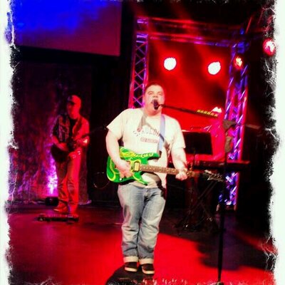 Profile Picture of Josh Healey (@jhealey9219) on Twitter
